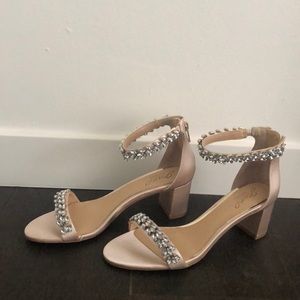 Tried on once but never worn! Badgley Mischka